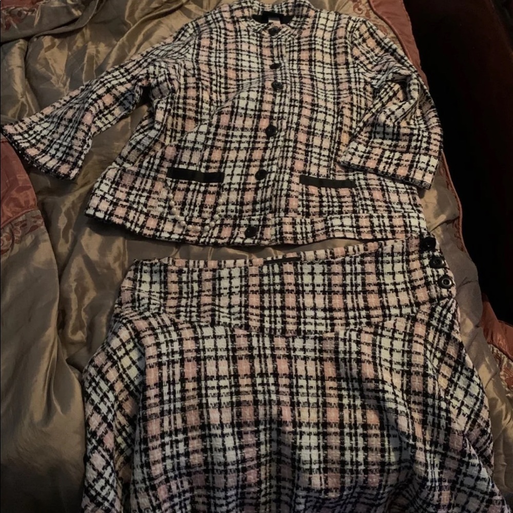 Torrid 2 pc skirt suit jacket sz 2 skirt sz 14
